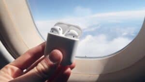 can you use airpods on a plane